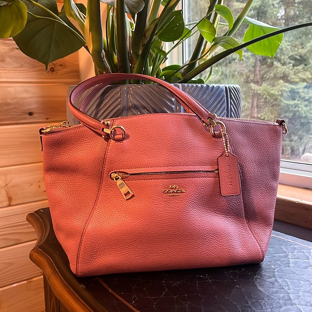 Gorgeous Coach bag